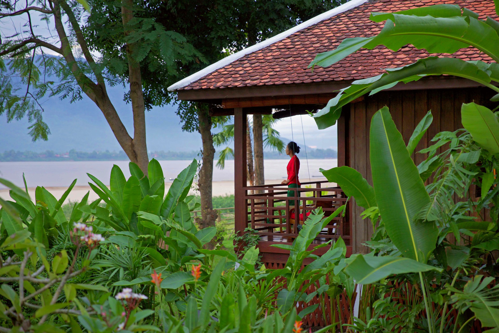 Bungalow-Mekong-View-Nah_compressed3_compressed