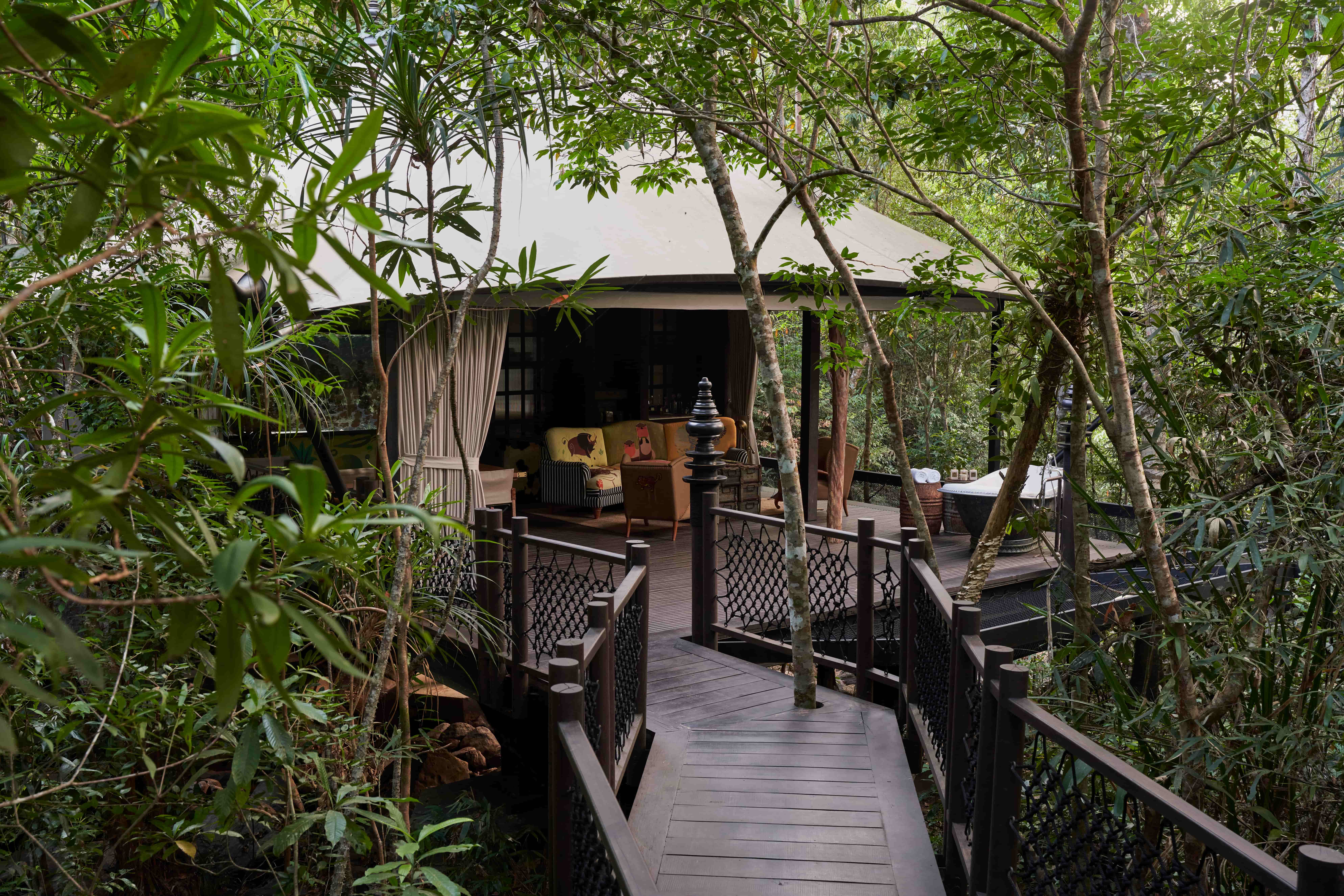 Shanti mani tent