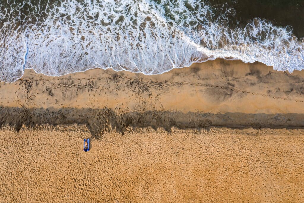 beach at neeleshwar hermitage