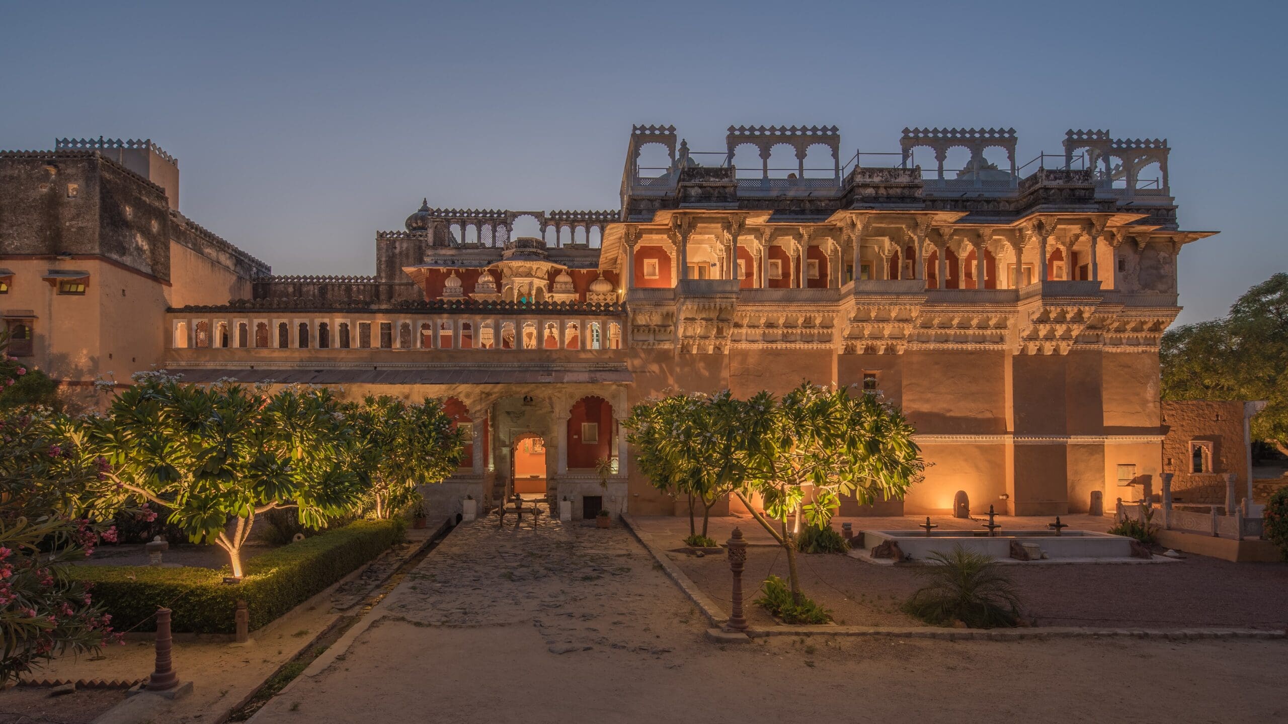 Nightime exterior of Chanoud Gahr