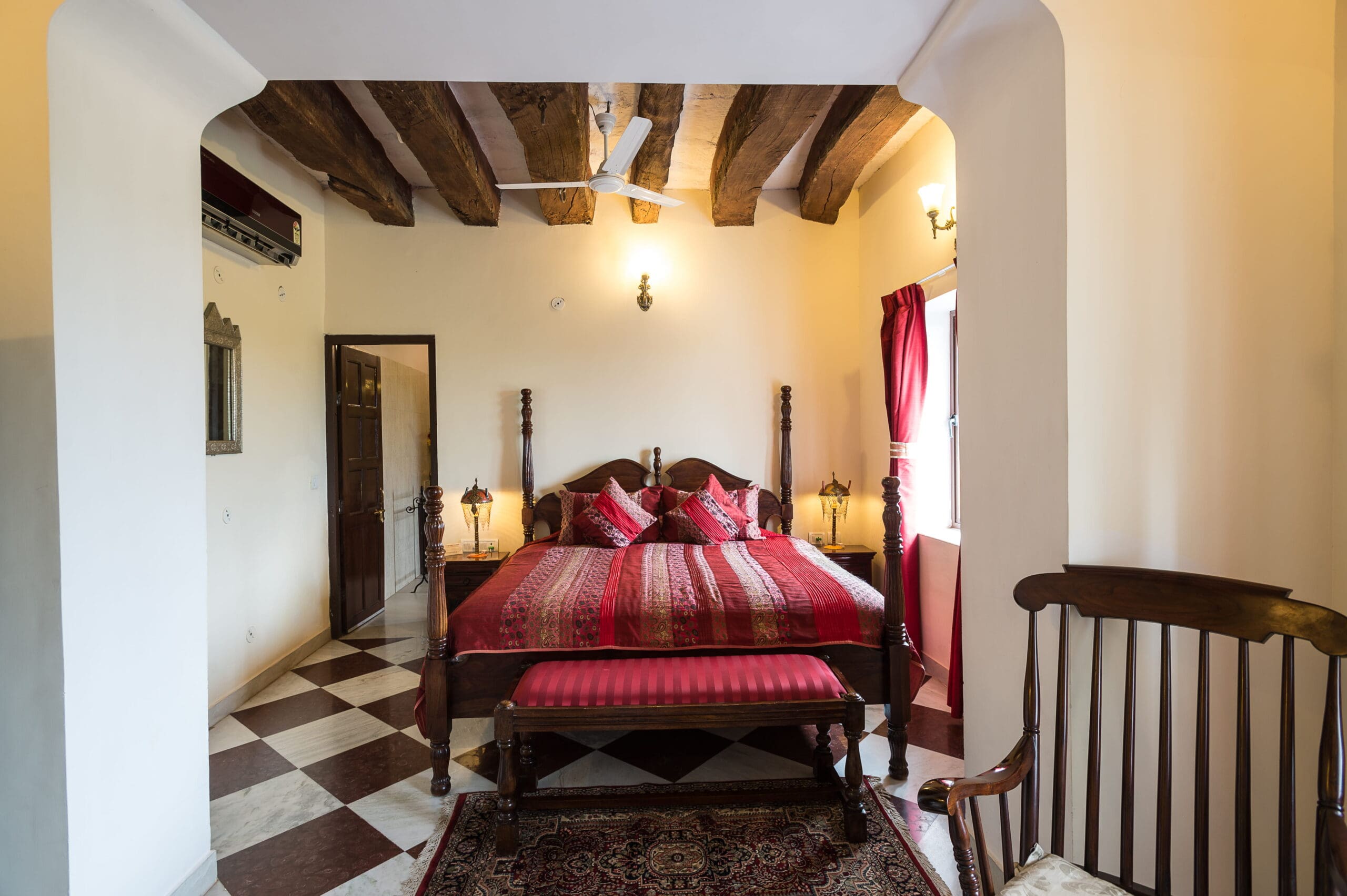 room at fort barli