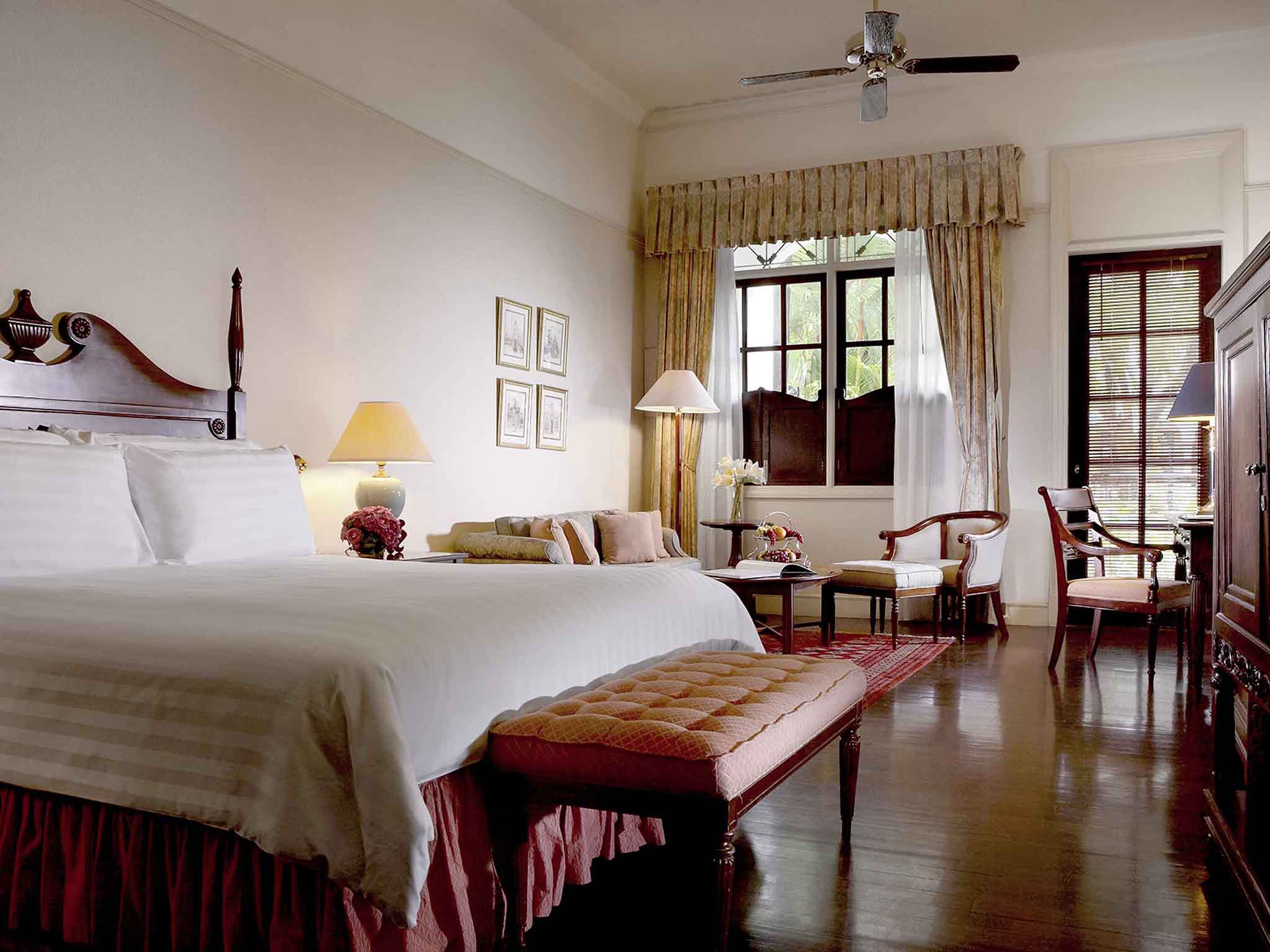 Hotel Majapahit Surabaya room