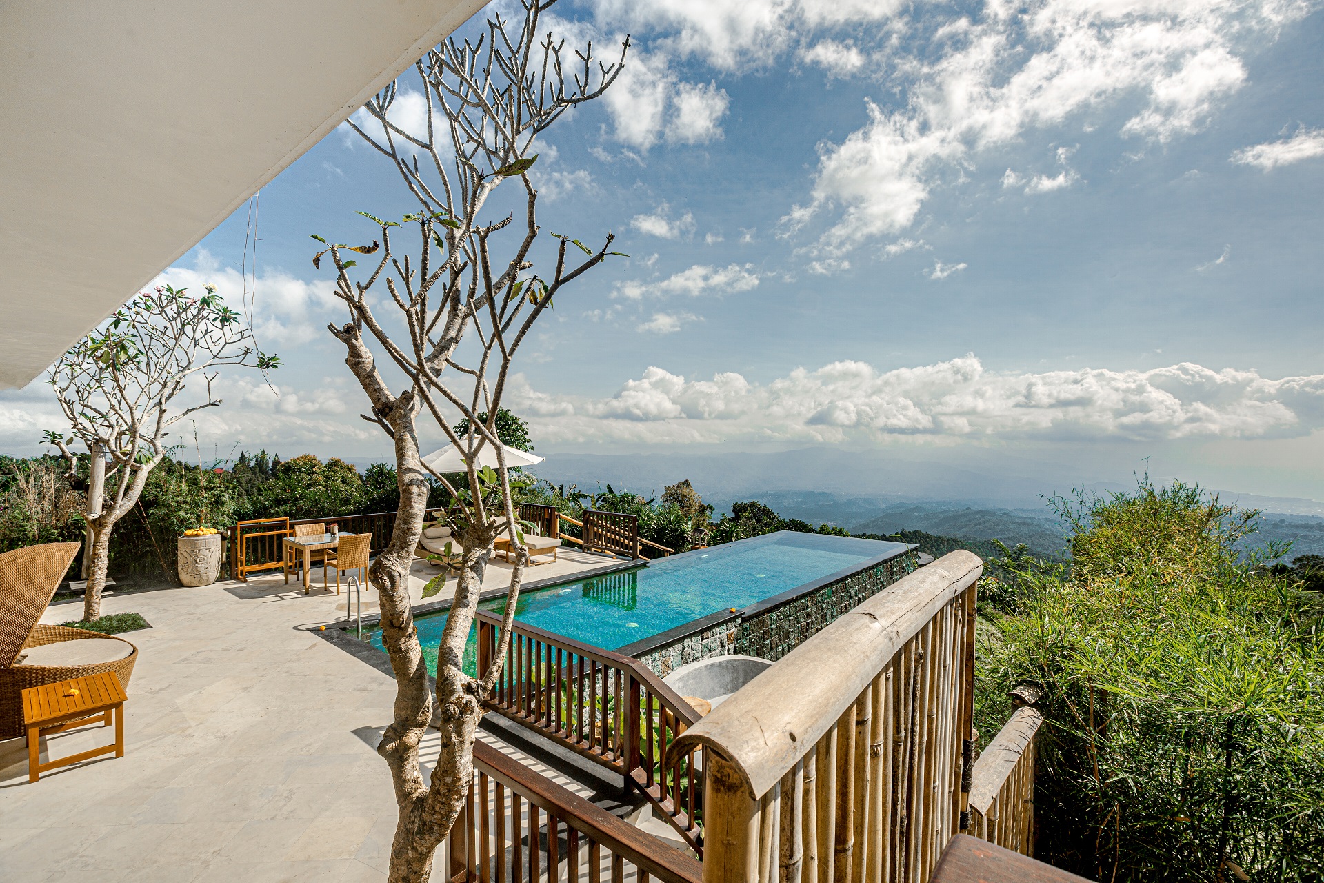 Pool at Munduk Moding Plantation Nature Resort