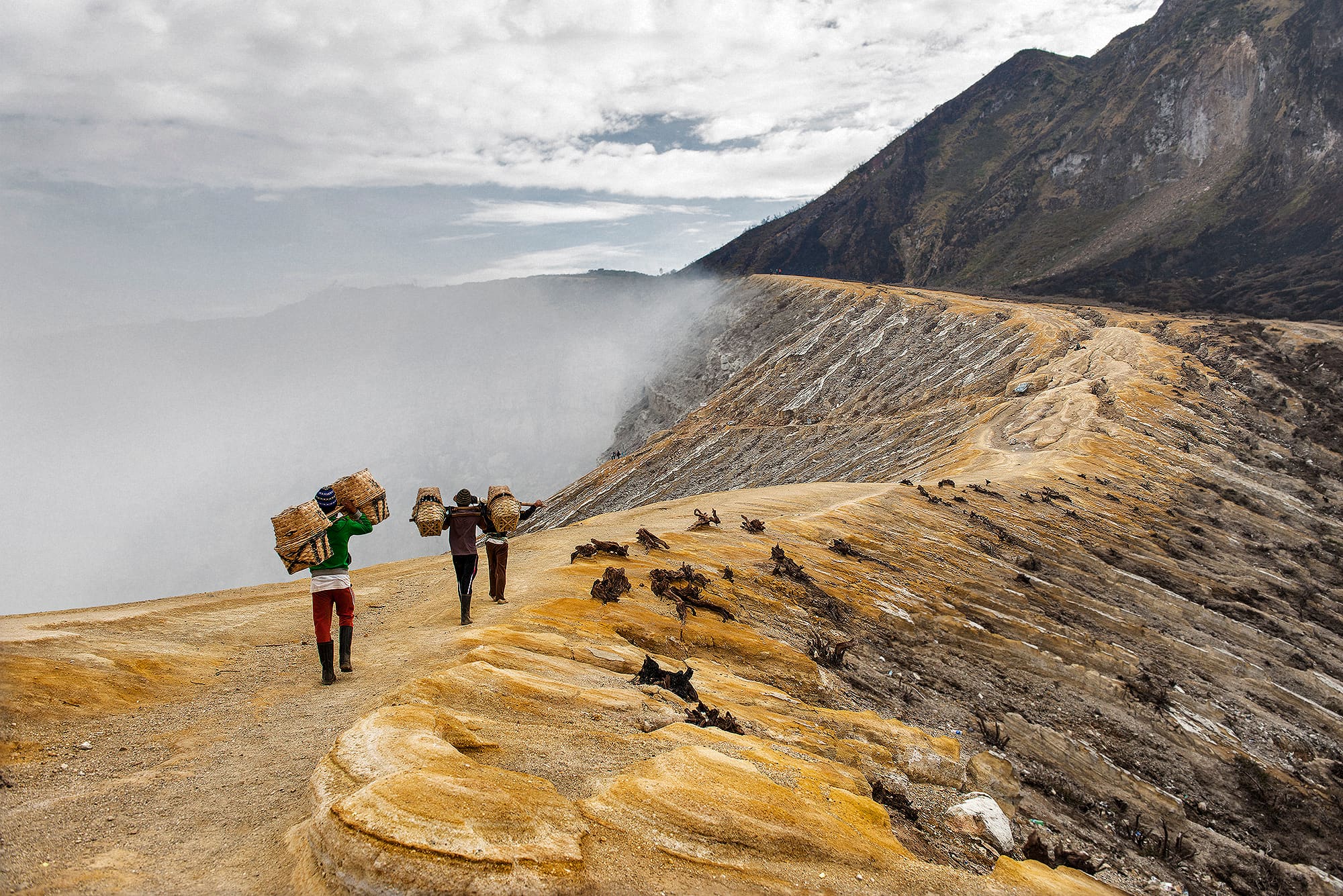 Climing Ijen
