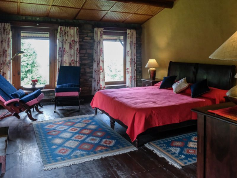bedroom at nine furlongs