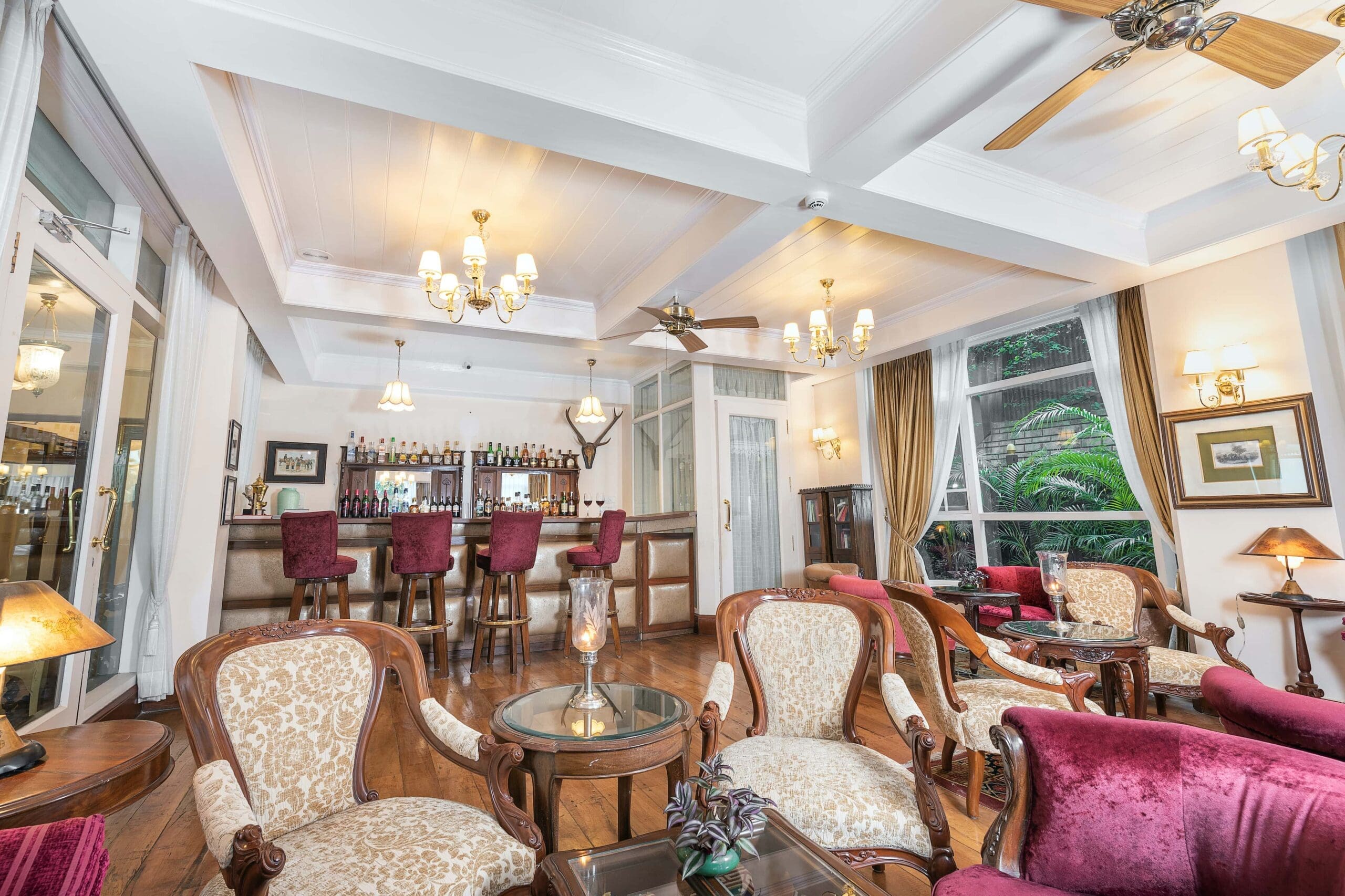 bar at the elgin silver oaks