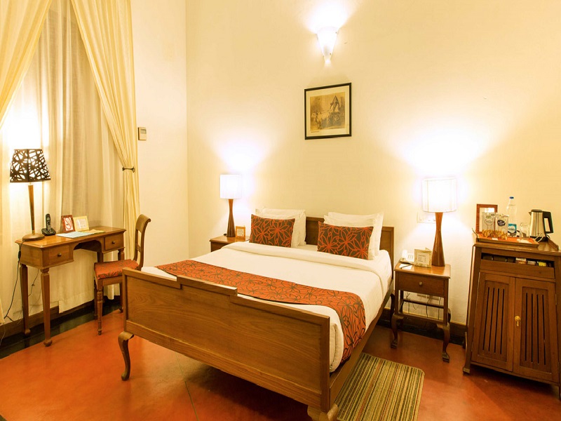 bedroom at palais de mahe