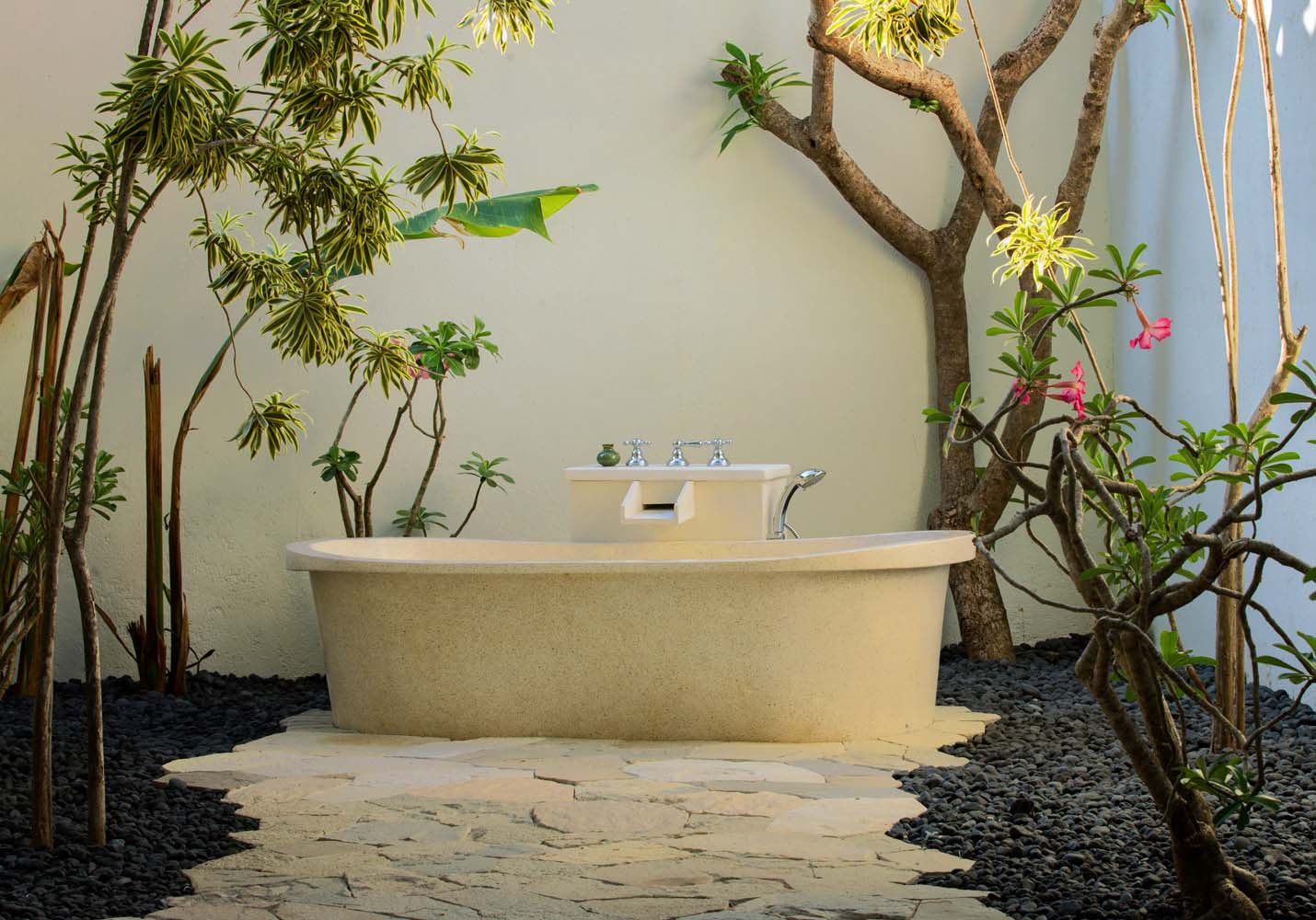 Outdoor bathroom at Plataran Komodo Resort