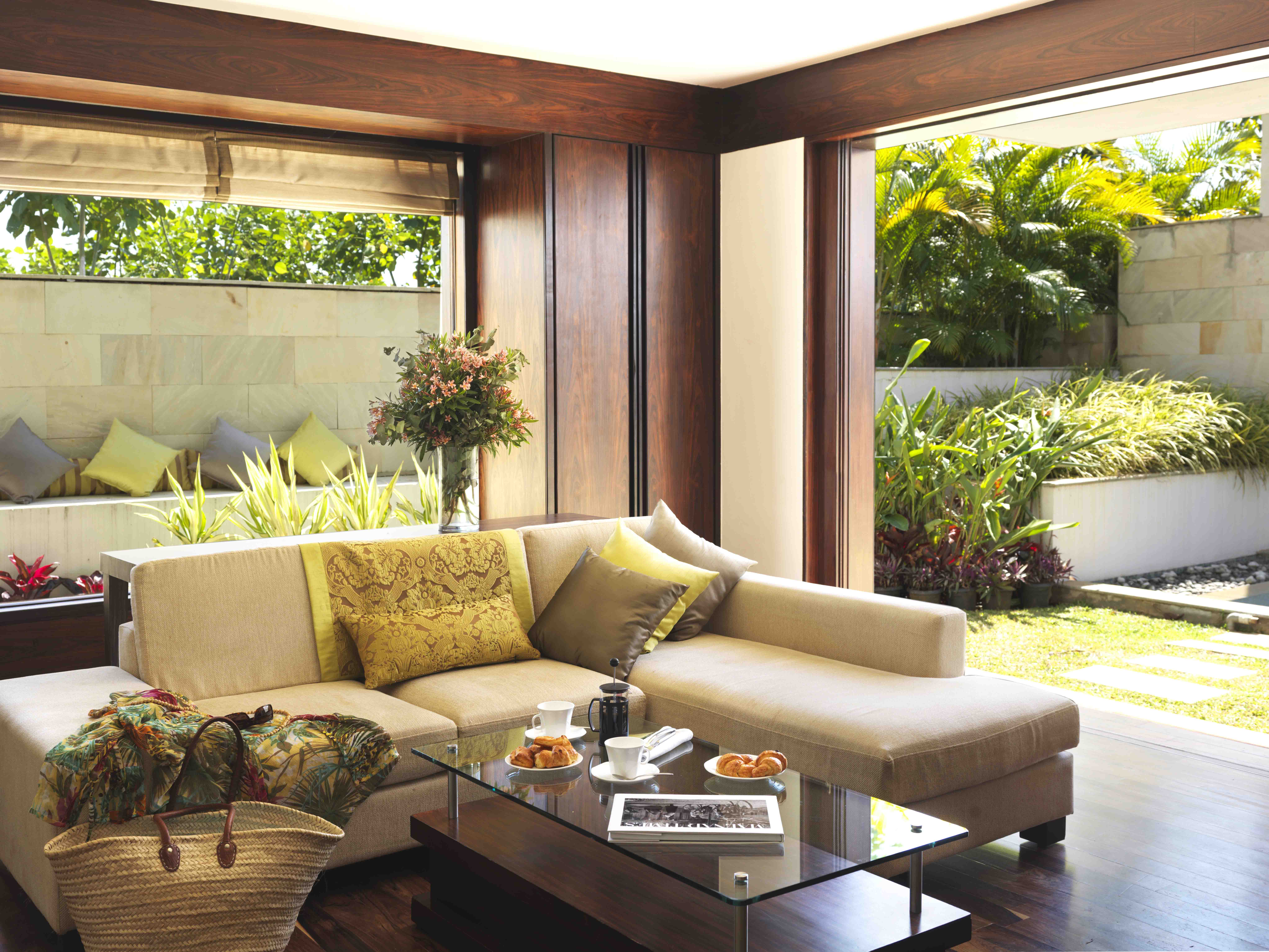 lounge at serai chikmagalur