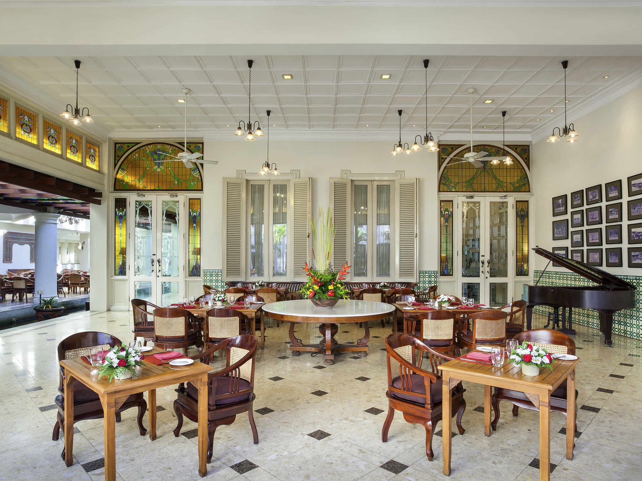 Restaurant at The Phoenix Hotel Yogyakarta - MGallery