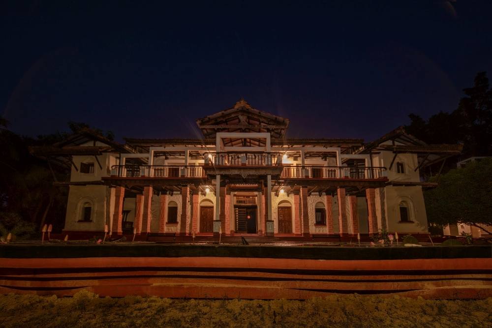 the garden bungalow at night