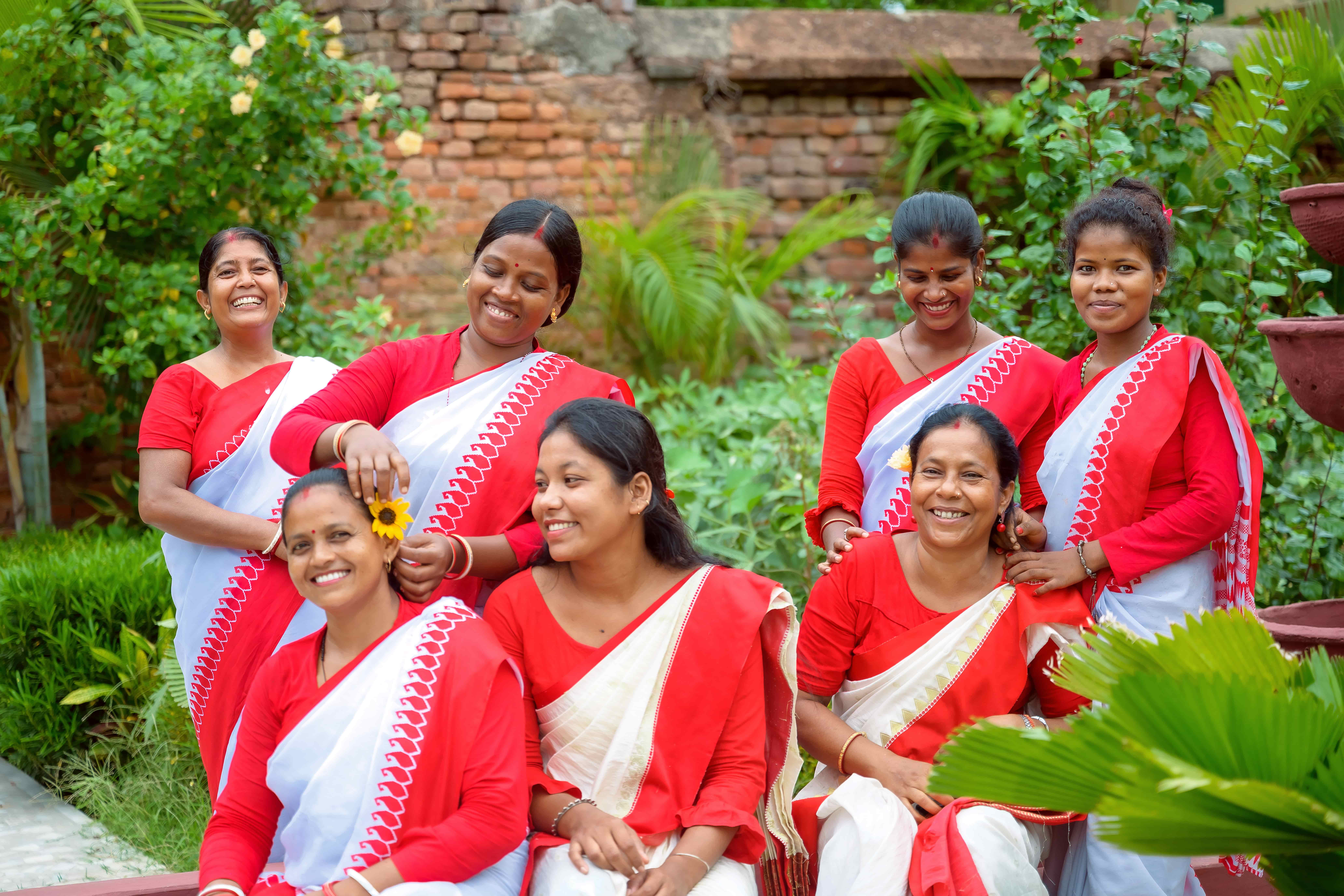 Locals at Bari Kothi