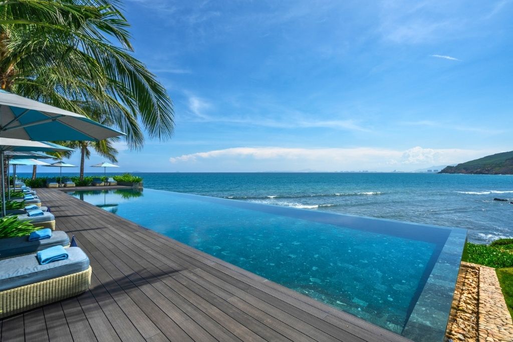 Pool and sea at mia nha trang