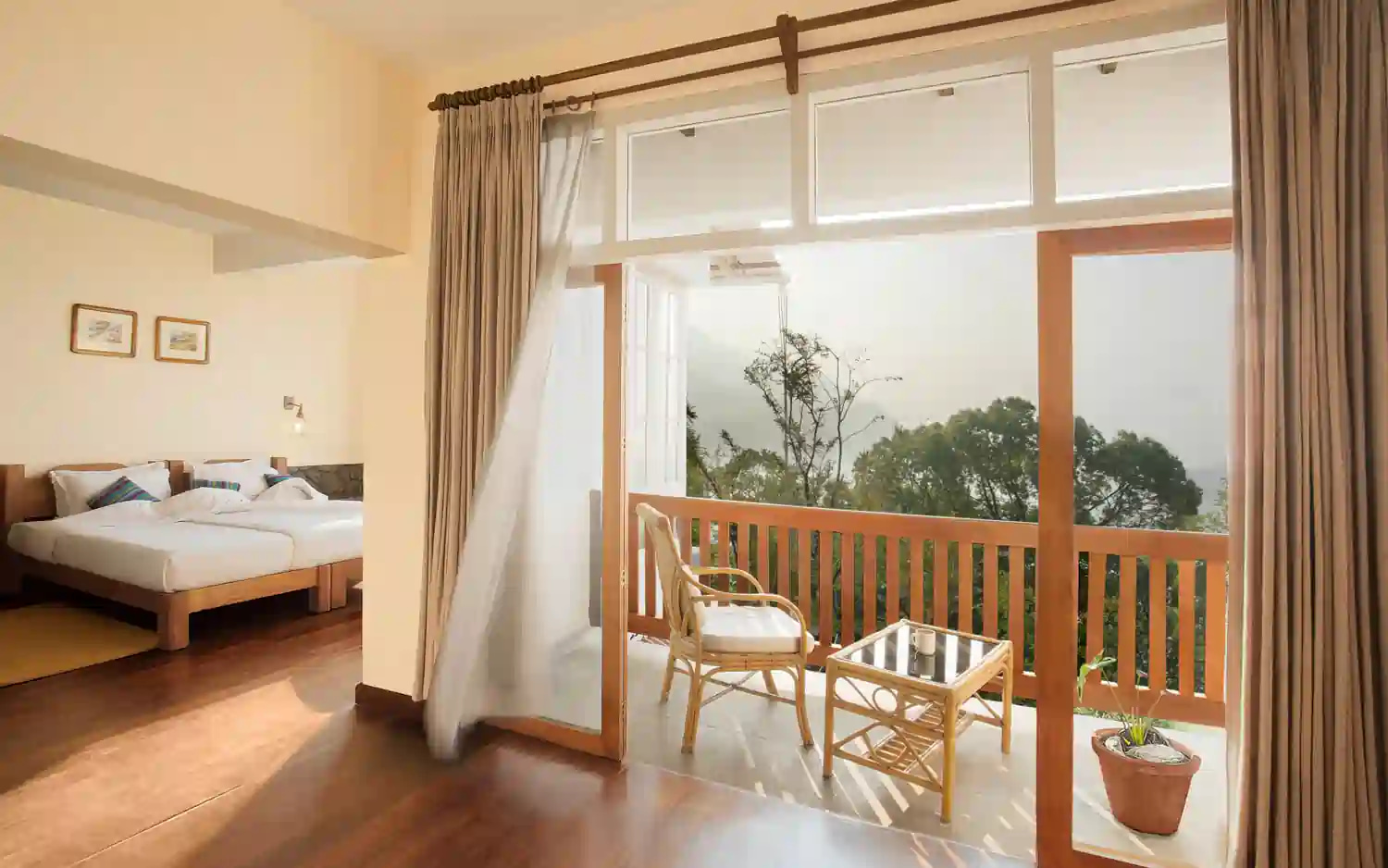 Room at Windermere Estate