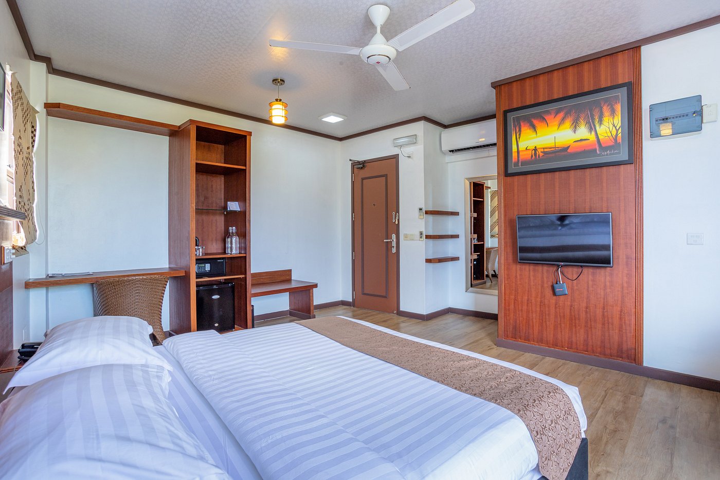 Rashu Hiyaa Guesthouse